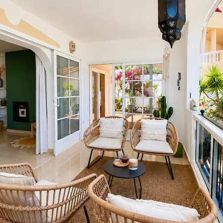 Enchanting Suite, Tenerife Panoramic View Apartment *